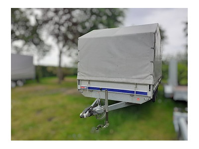 Leje af 3500kg Presennings Trailer Weeke